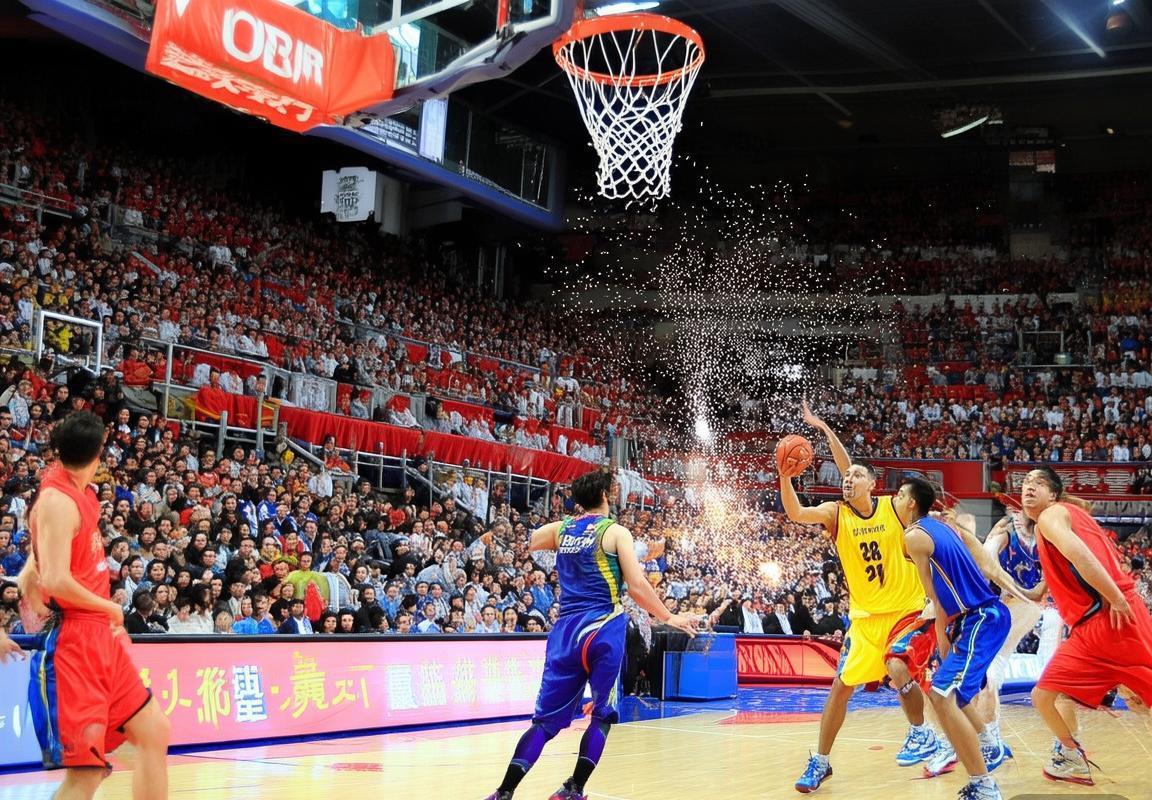 2016年CBA季后赛佛山对新疆巅峰对决：新疆微弱优势夺冠(图1)