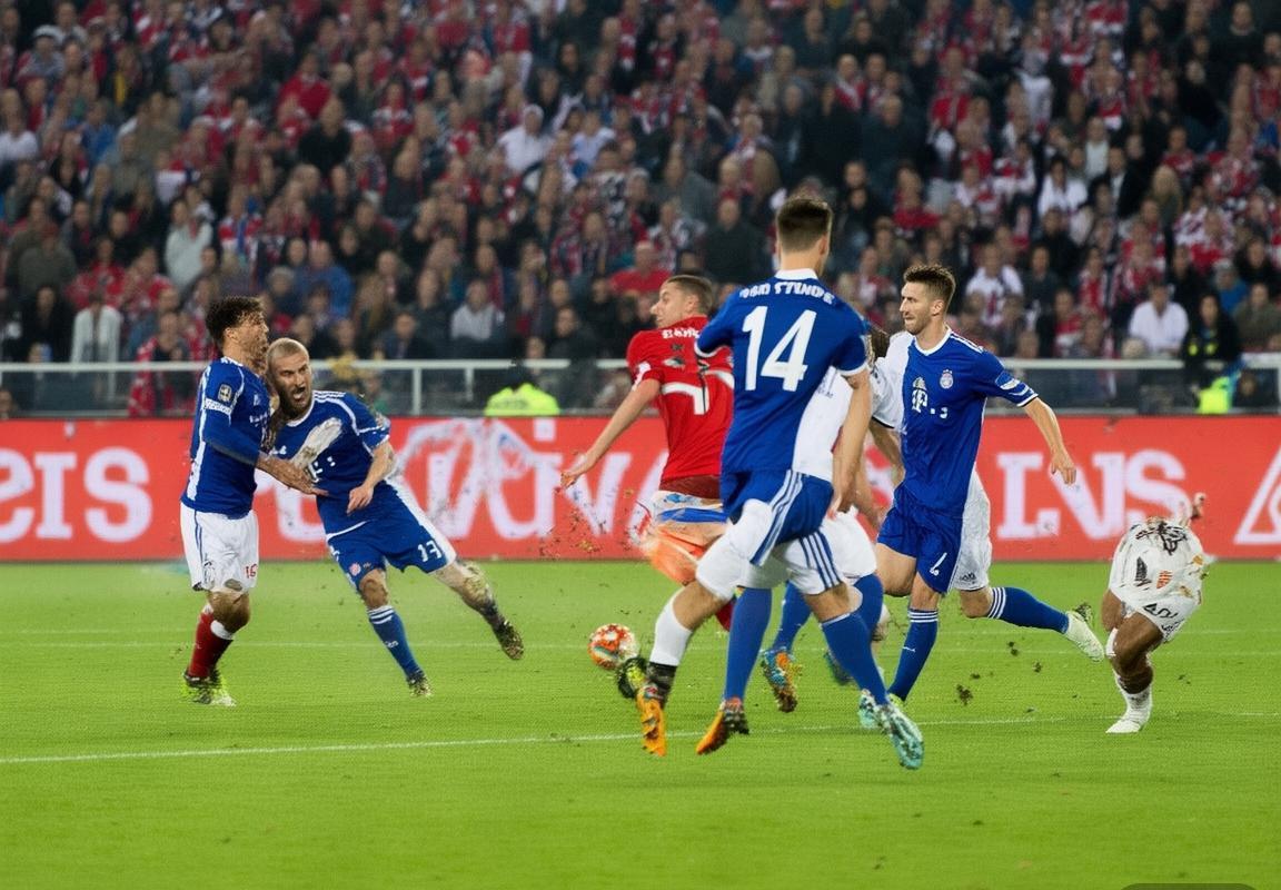 拜仁慕尼黑1-2皇马欧冠惜败，焦点战悬念再起(图3)